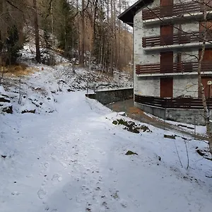 Confortevole Per Una Spensierata Vacanza , Chiesa in Valmalenco Italia